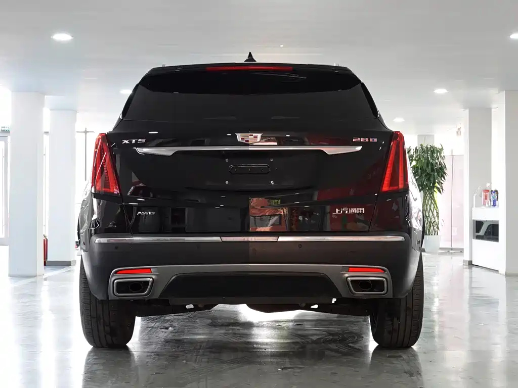 CADILLAC XT5 2021