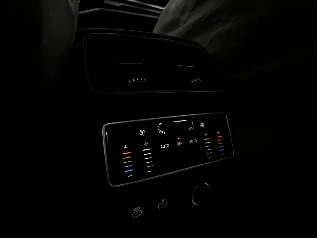 AUDI A7L 2024