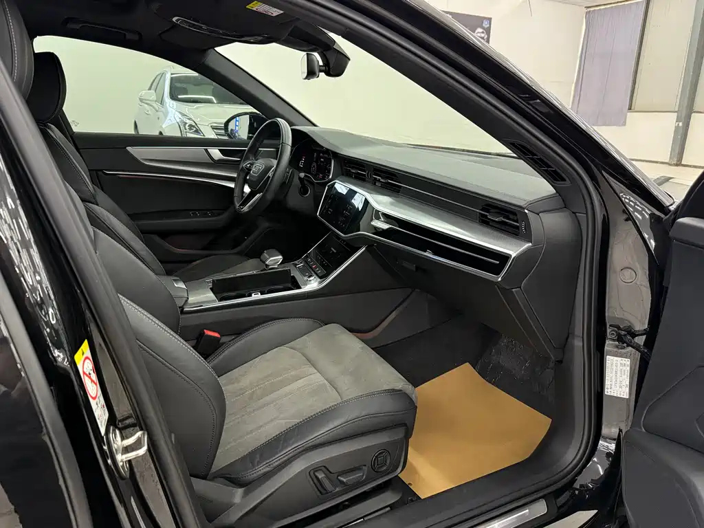 AUDI A6L 2021