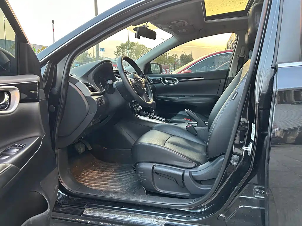 NISSAN SYLPHY 2020