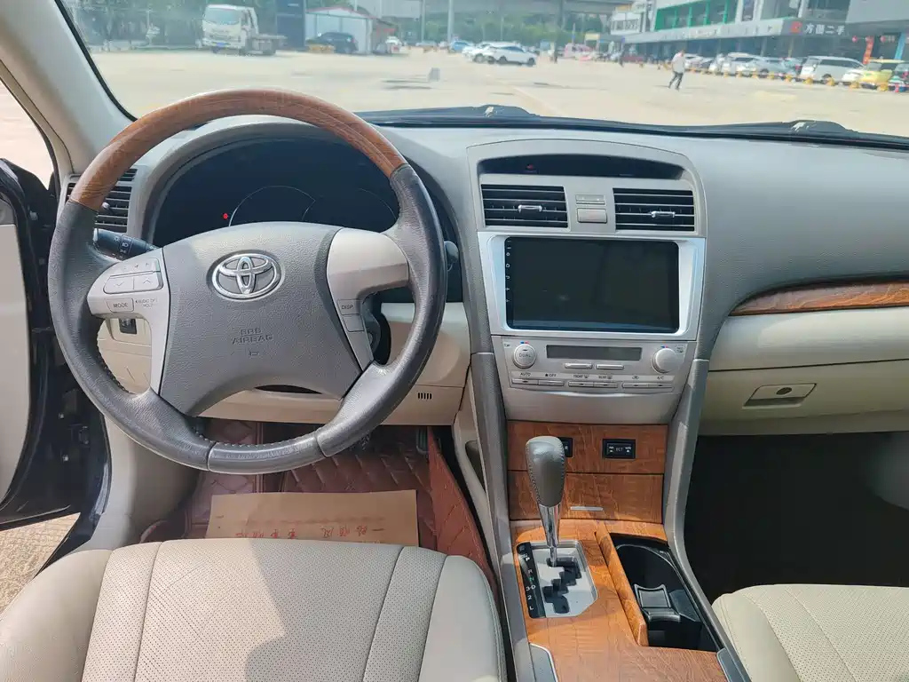TOYOTA CAMRY 2013