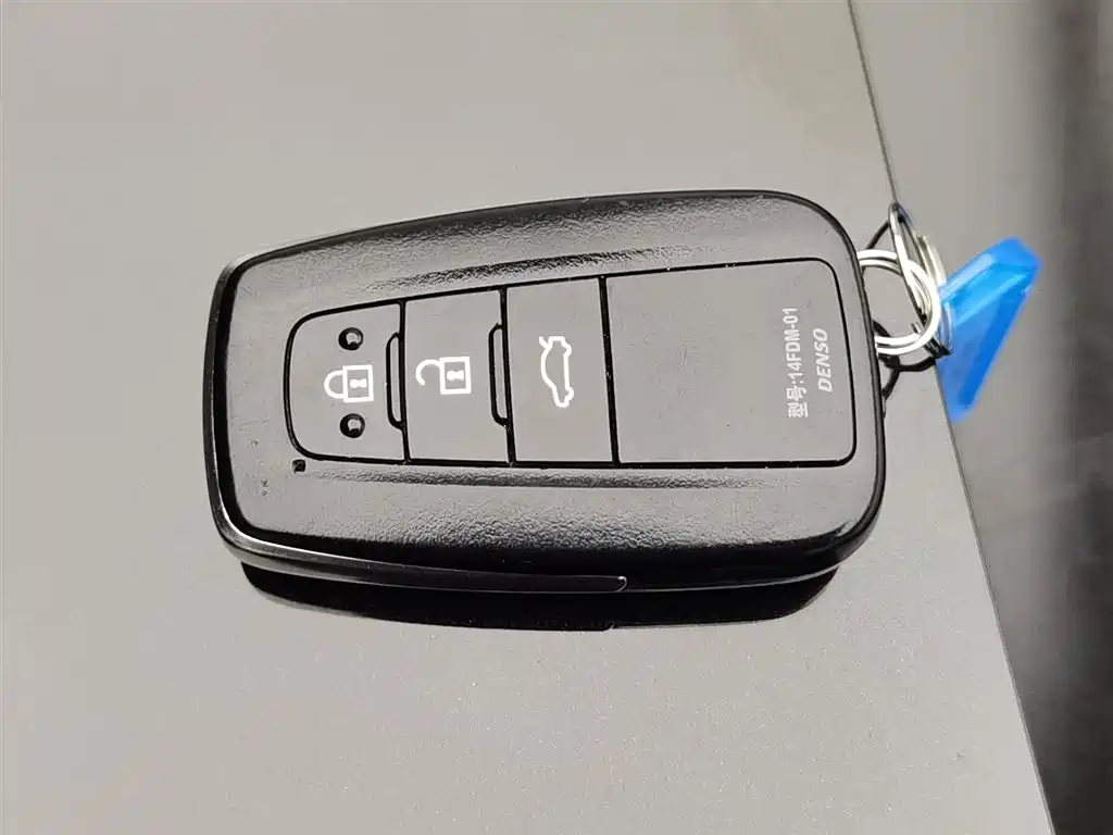 TOYOTA AVALON 2019