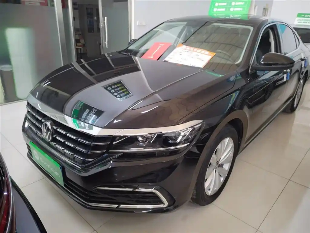 VOLKSWAGEN PASSAT 2021