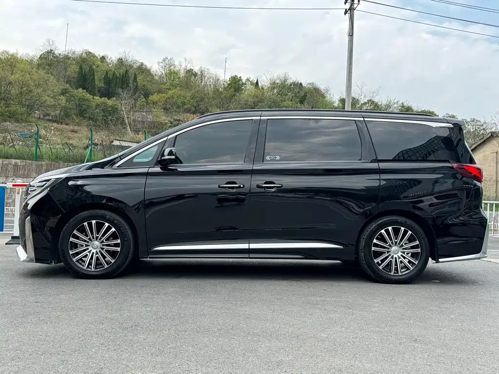 TRUMPCHI M8 2021
