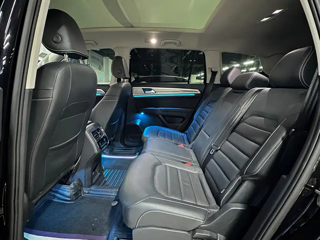 VOLKSWAGEN TOURAN 2020