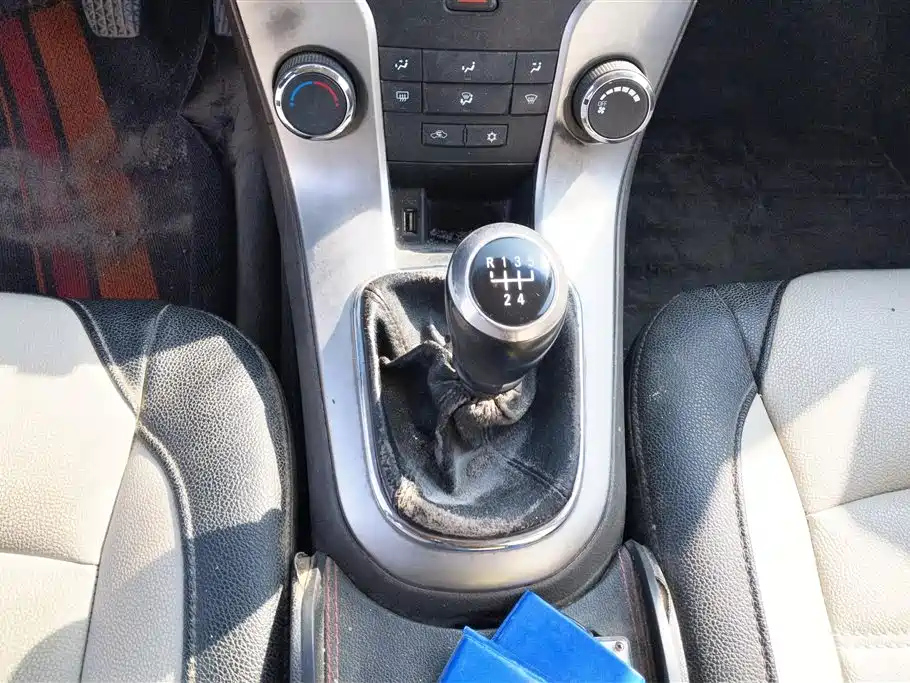 CHEVROLET CRUZE 2016