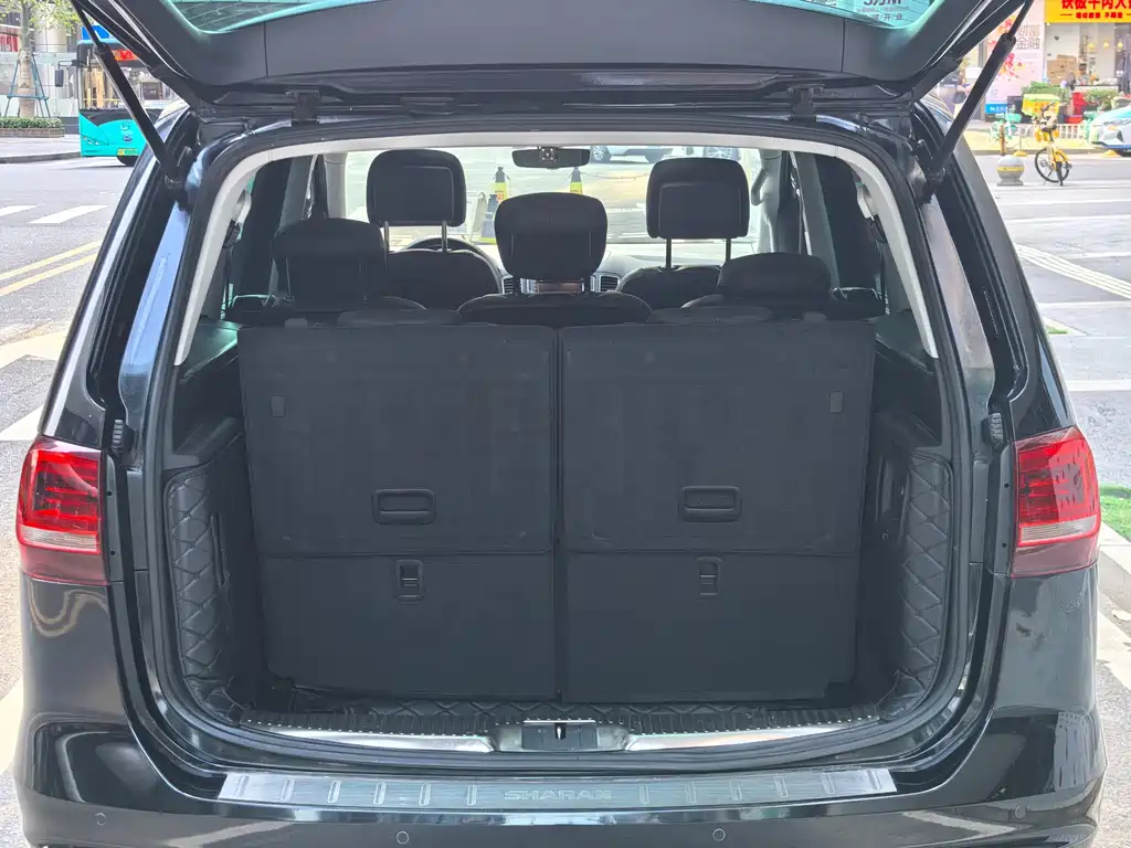 VOLKSWAGEN SHARAN 2016