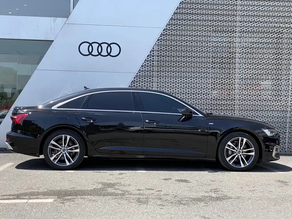 AUDI A6L 2023