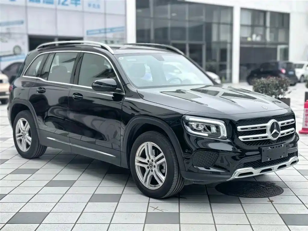 MERCEDES BENZ GLB 2022