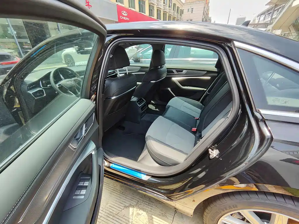 AUDI A6L 2024