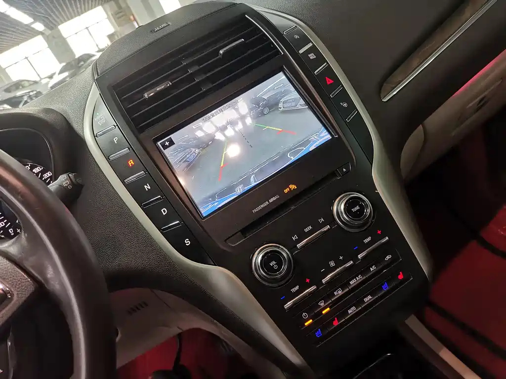 LINCOLN MKC 2018