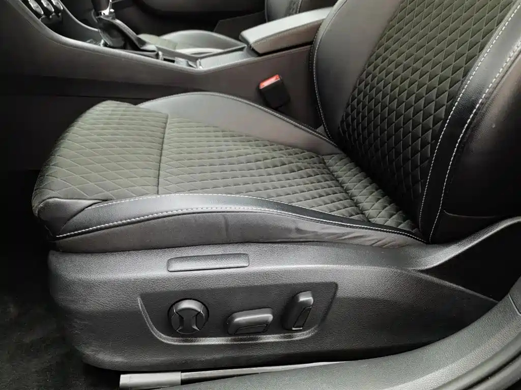 SKODA SUPERB 2019