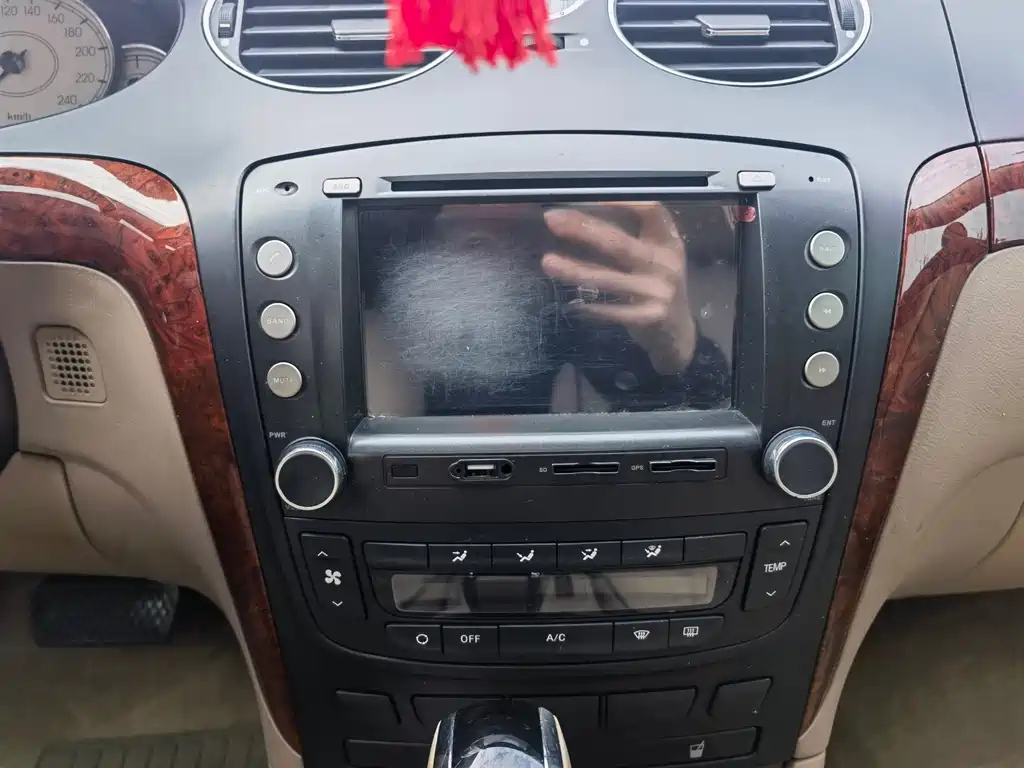 ROEWE 750 2009