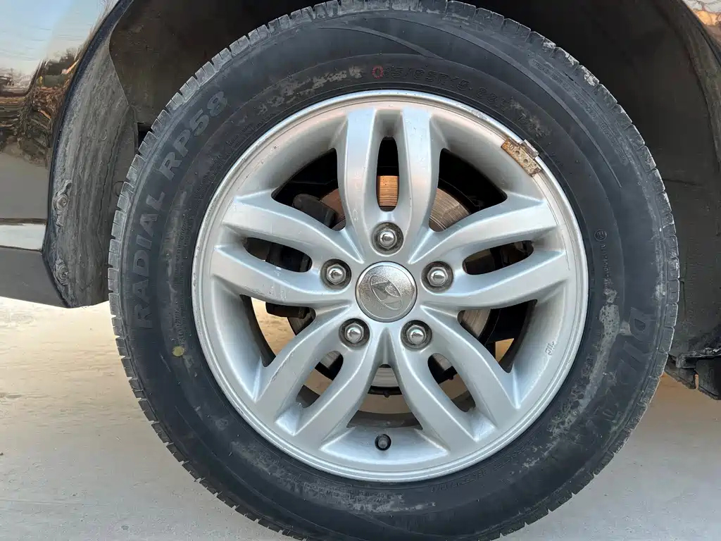 HYUNDAI CELESTA 2013