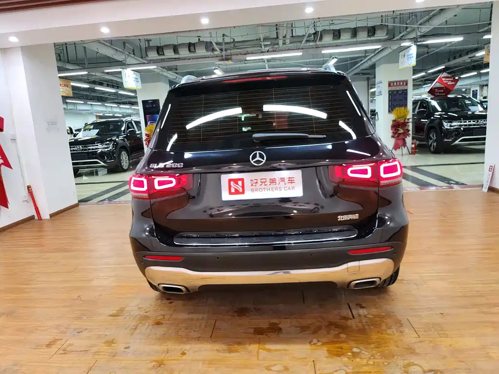 MERCEDES BENZ GLB 2021