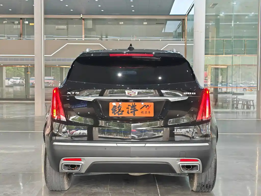 CADILLAC XT5 2021