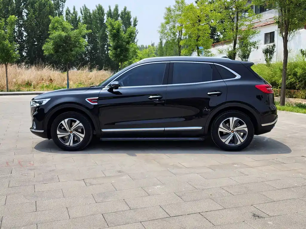 HONGQI HS5 2020