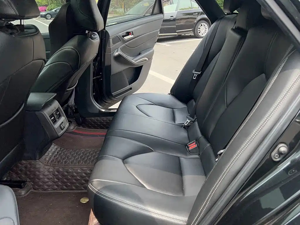 TOYOTA AVALON 2022
