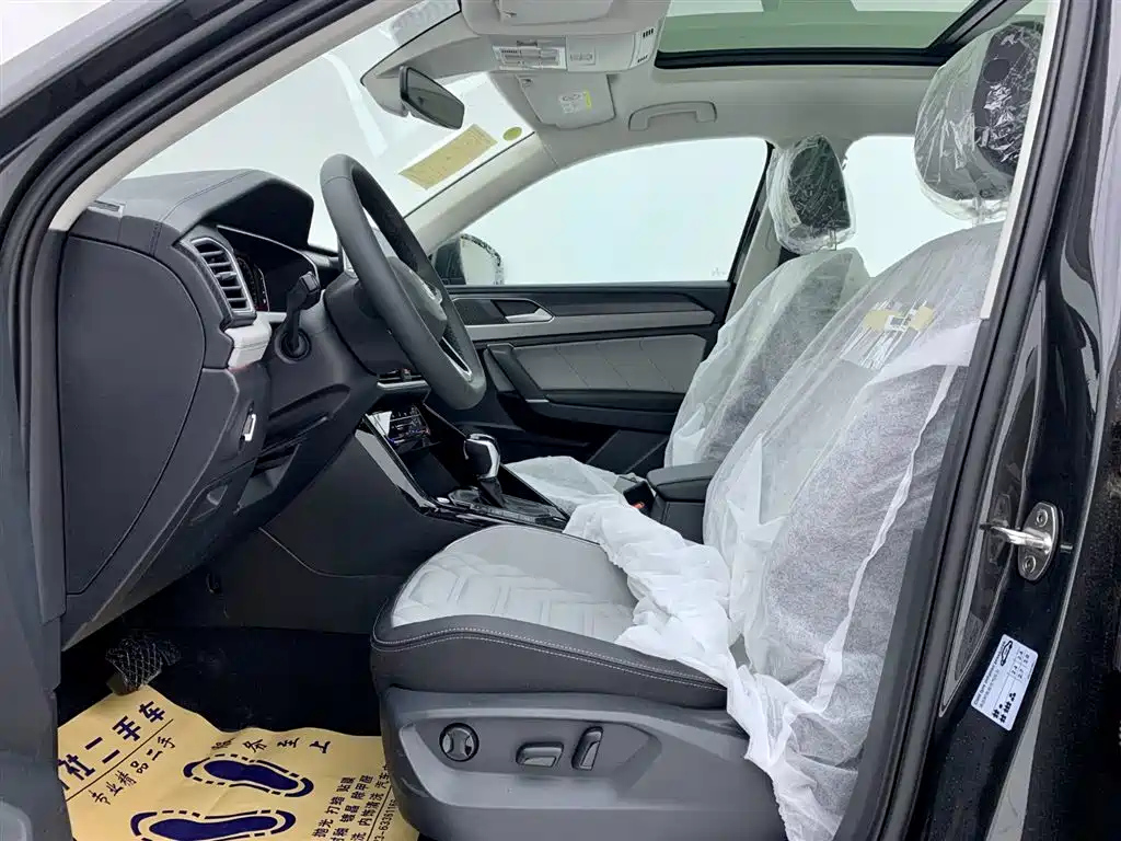 VOLKSWAGEN TAYRON 2023