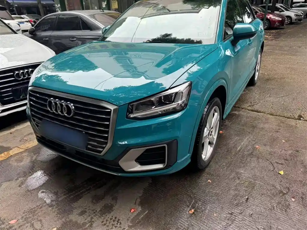 AUDI Q2L 2018