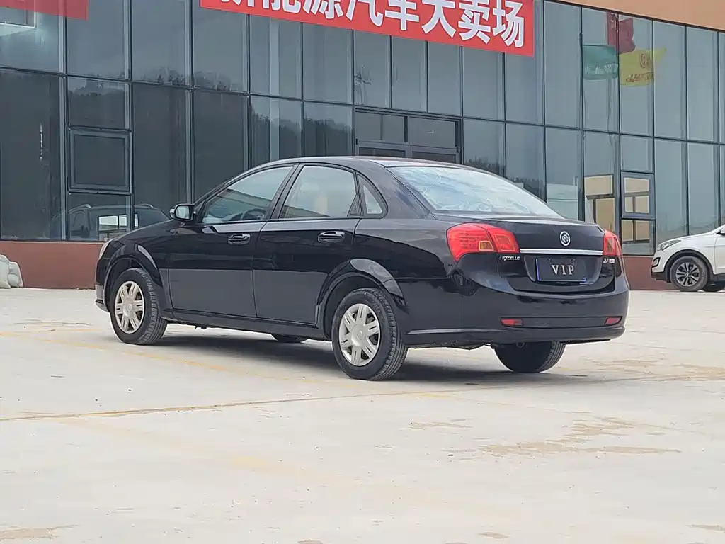 BUICK EXCELLE 2011