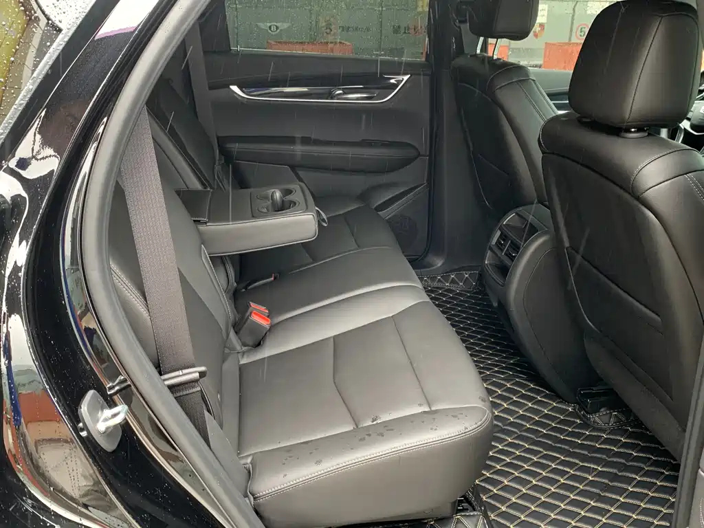 CADILLAC XT5 2024