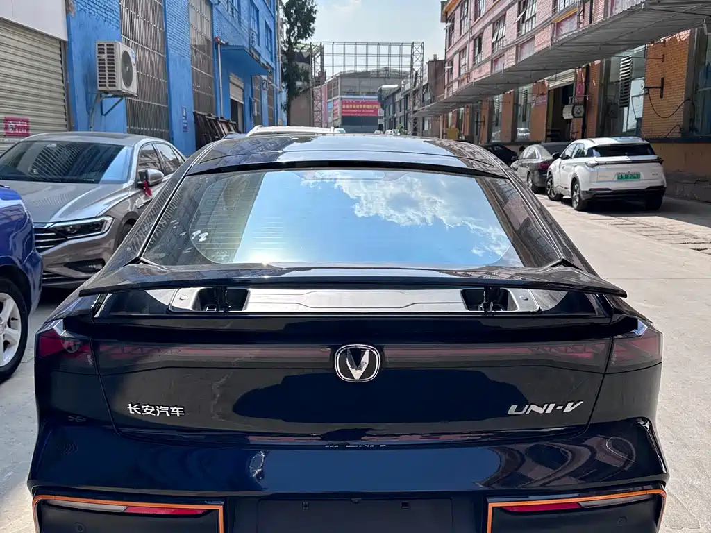 CHANGAN UNI-V 2022