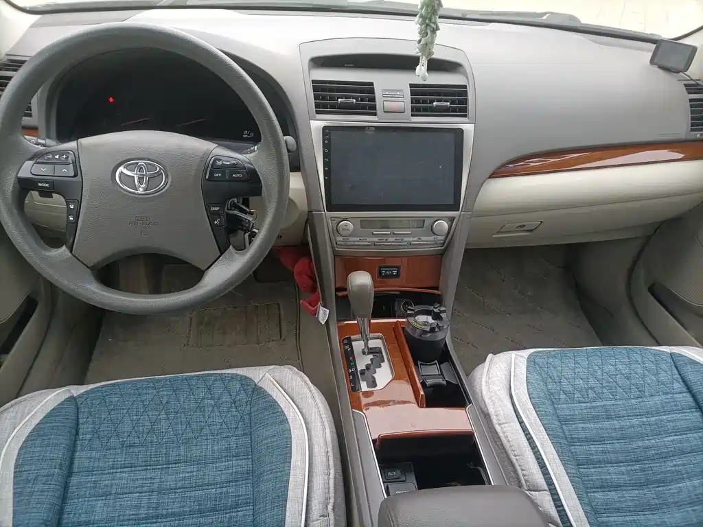 TOYOTA CAMRY 2016