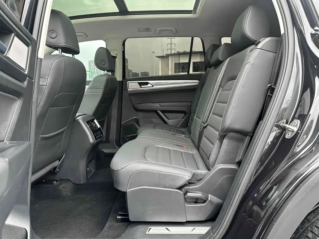 VOLKSWAGEN TOURAN 2020