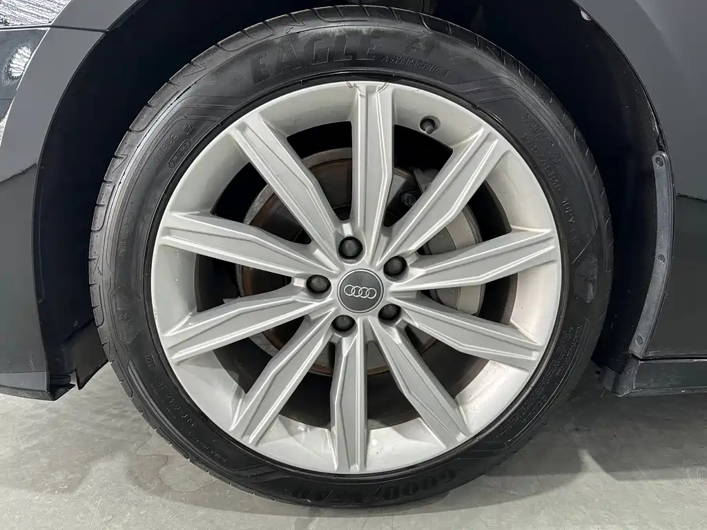 AUDI A6L 2021