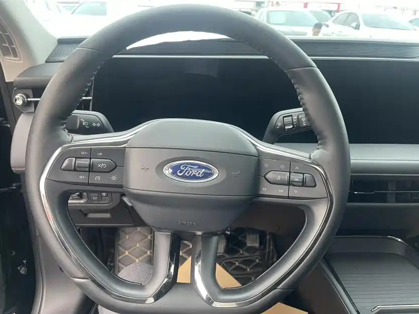 FORD MONDEO 2023