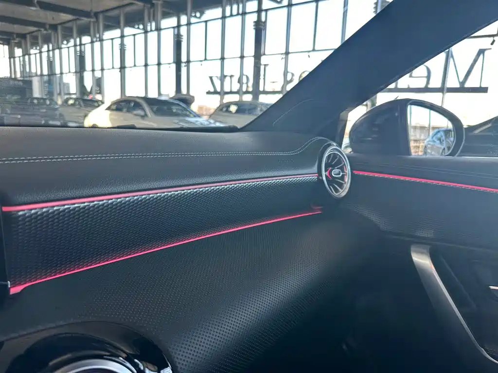 MERCEDES BENZ A-CLASS 2022