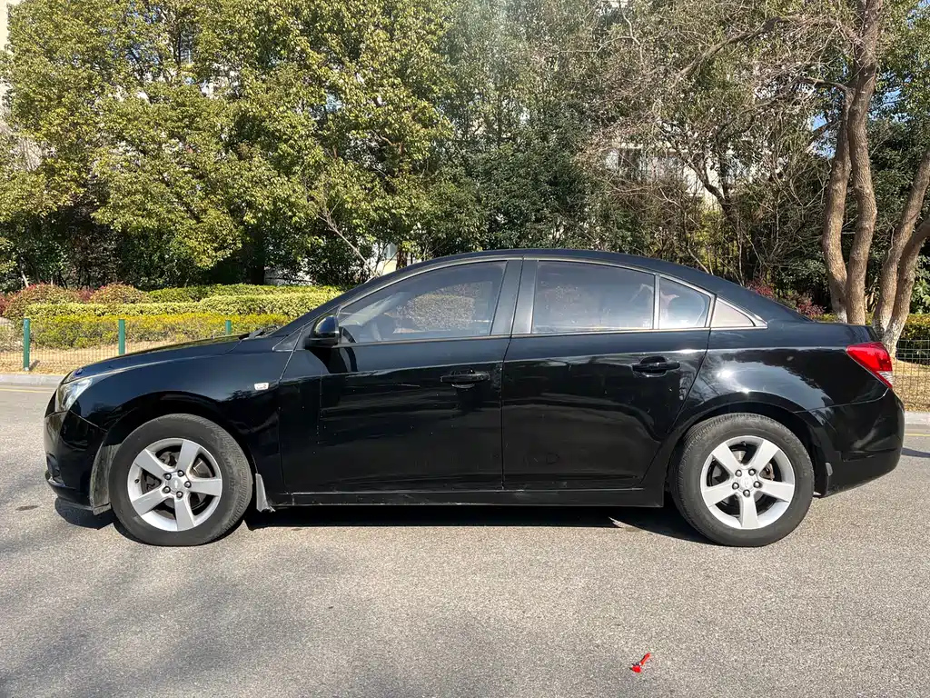 CHEVROLET CRUZE 2012