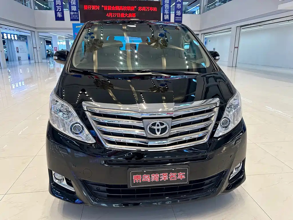 TOYOTA ALPHARD 2012