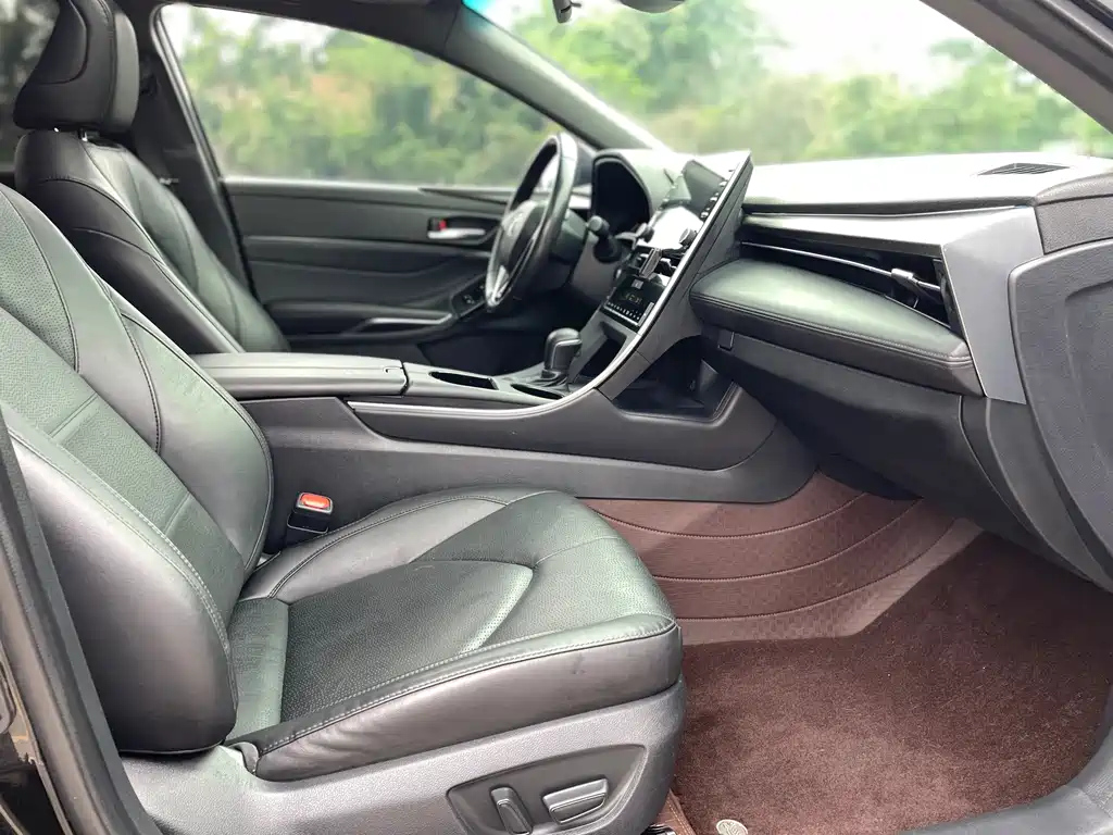 TOYOTA AVALON 2020
