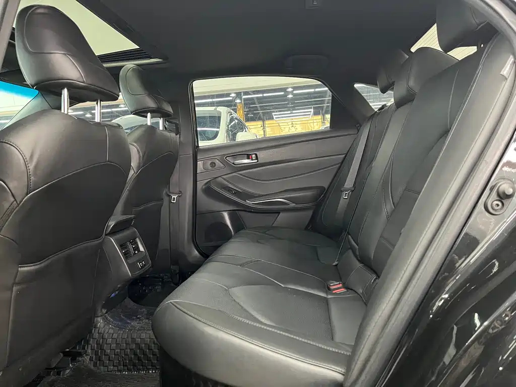 TOYOTA AVALON 2021