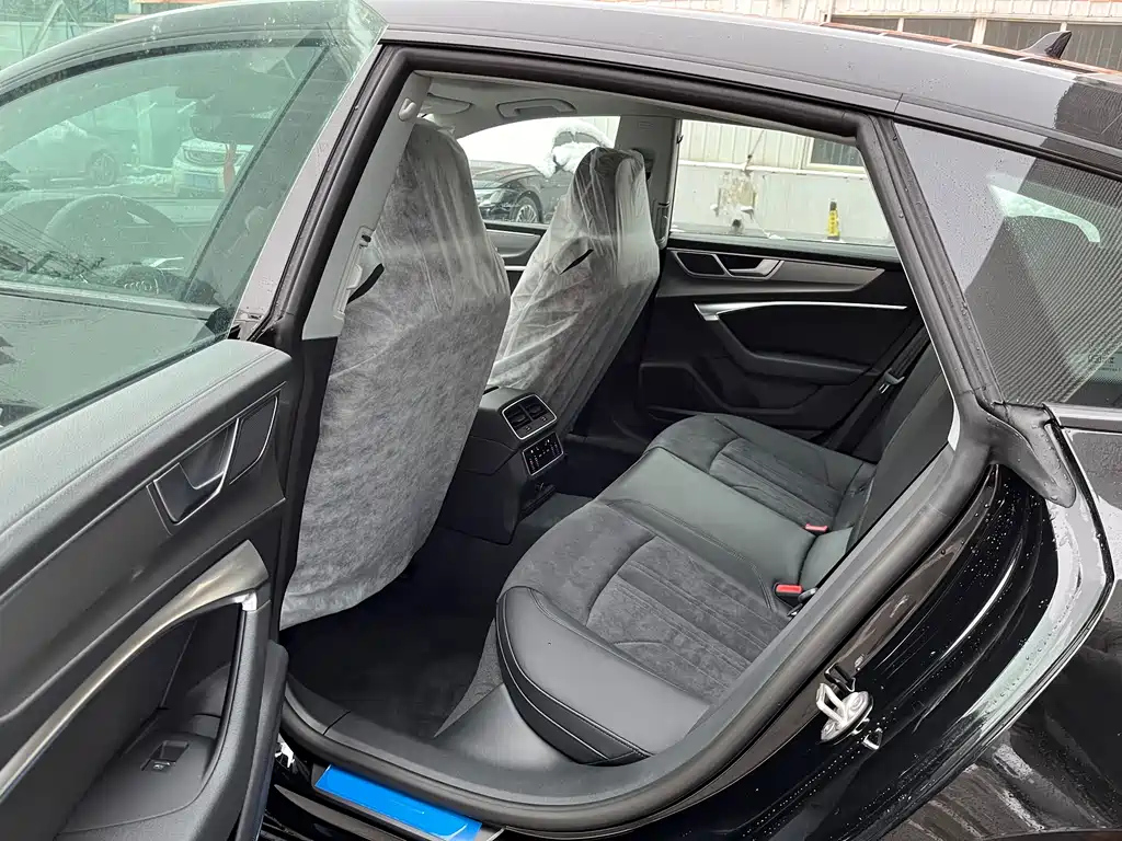 AUDI A7 2024