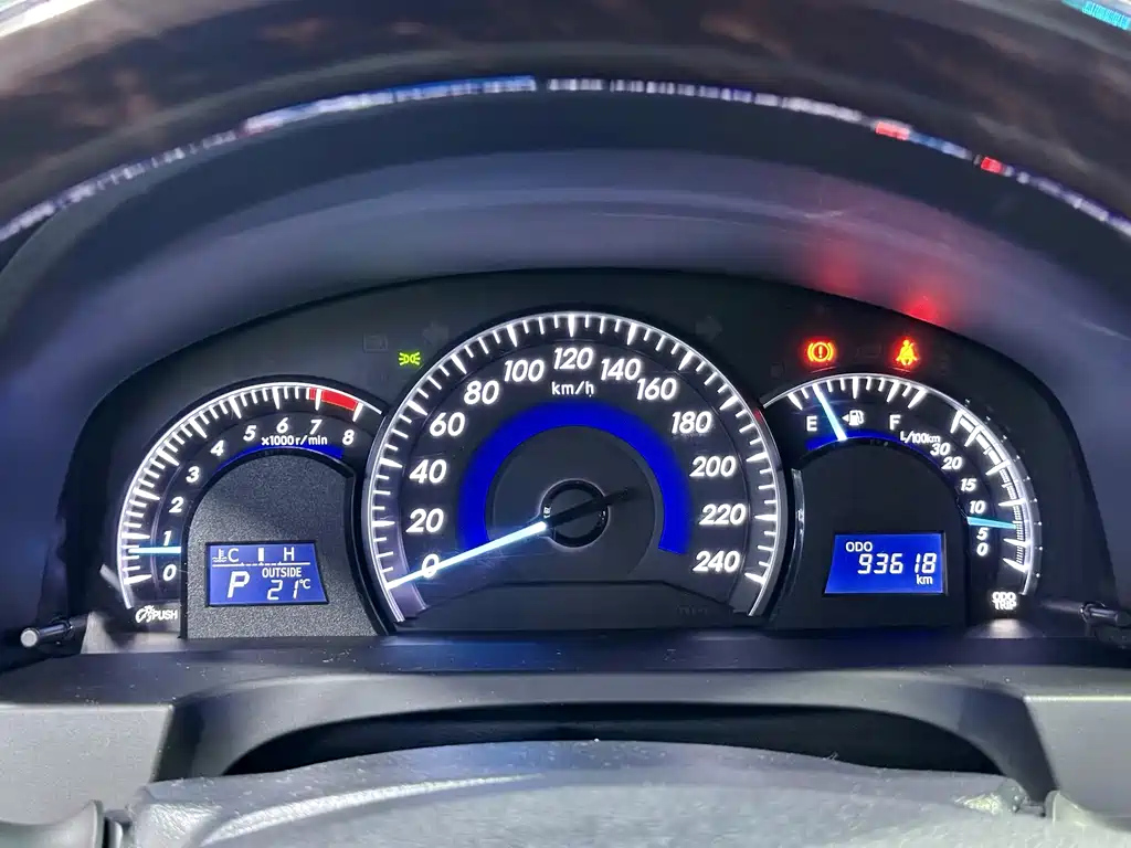TOYOTA CAMRY 2016