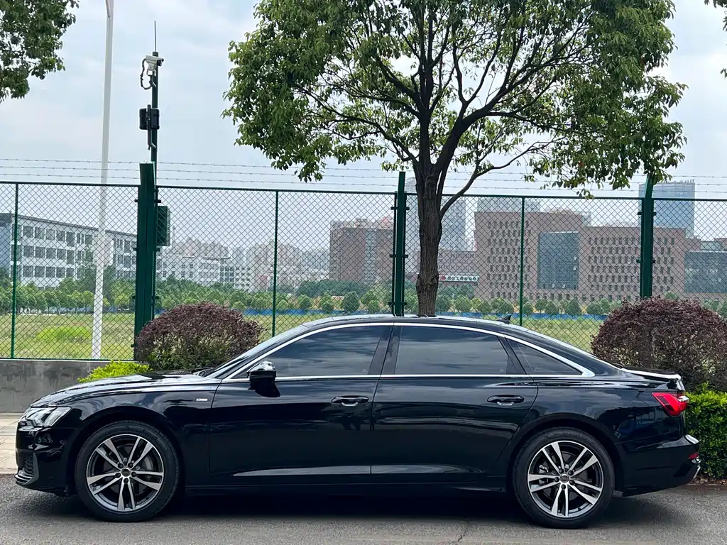 AUDI A6L 2020