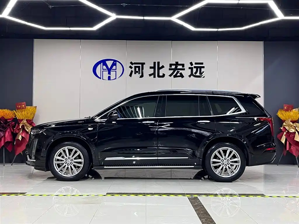 CADILLAC XT6 2021