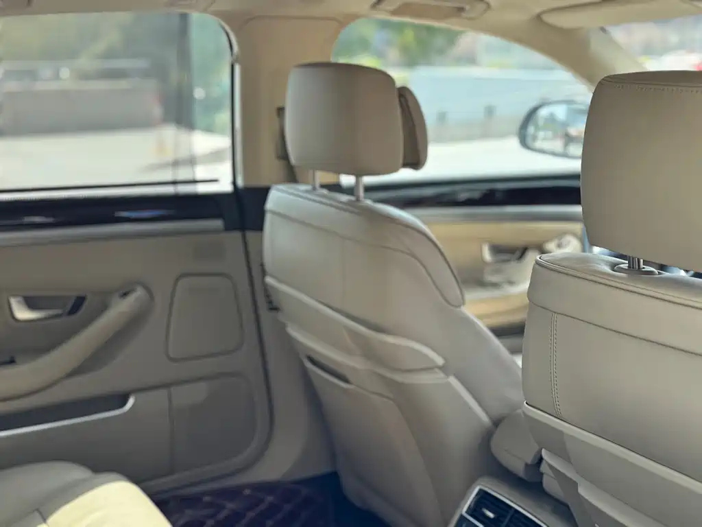 AUDI A8 2009