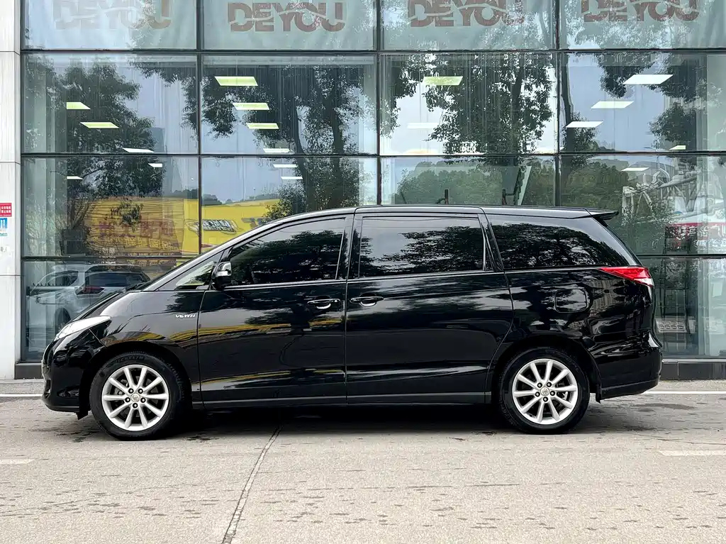 TOYOTA PREVIA 2015