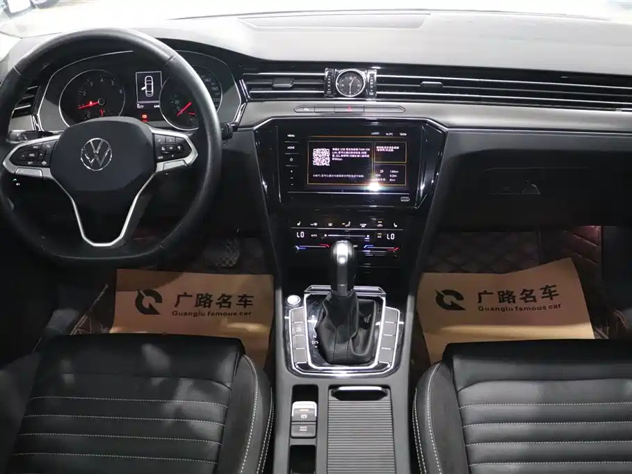 VOLKSWAGEN MAGOTAN 2021