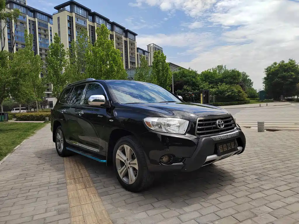 TOYOTA HIGHLANDER 2010