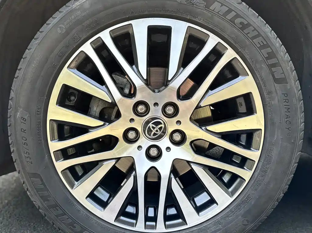 TOYOTA ALPHARD 2016