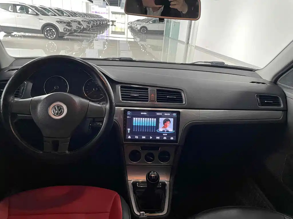 VOLKSWAGEN LAVIDA 2017