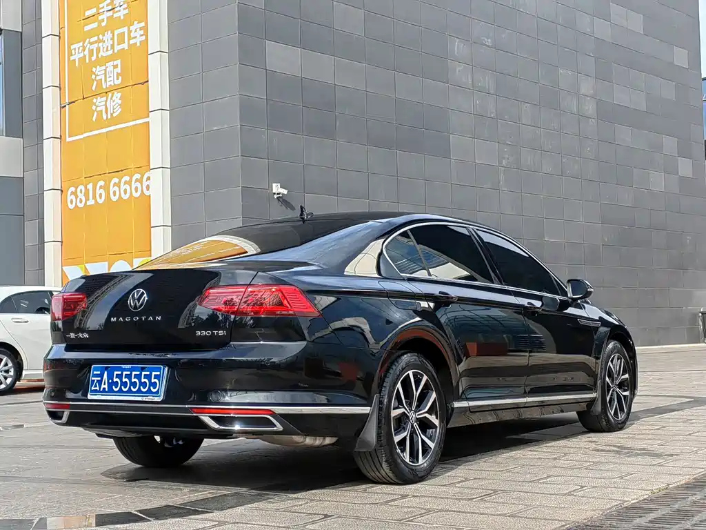 VOLKSWAGEN MAGOTAN 2021