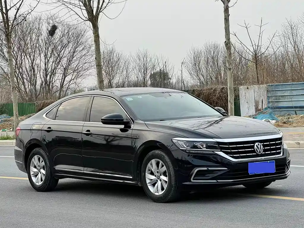 VOLKSWAGEN PASSAT 2021