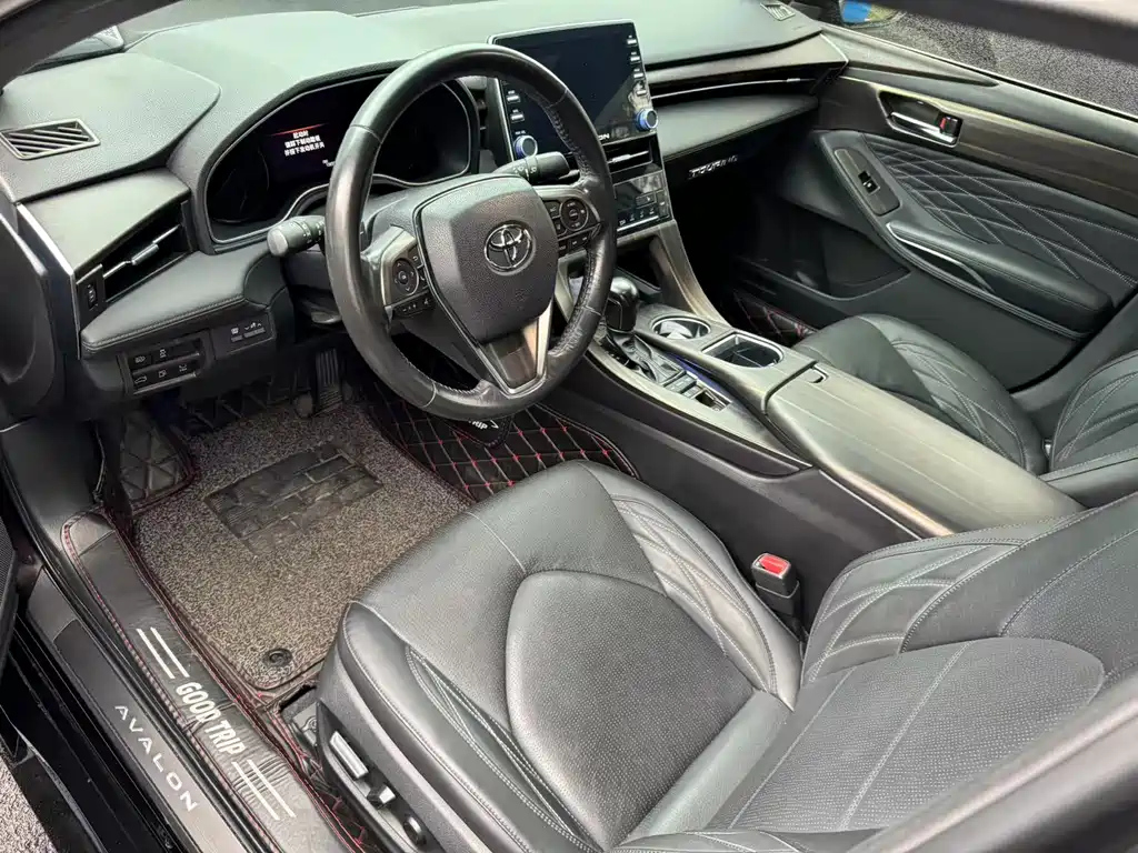 TOYOTA AVALON 2020