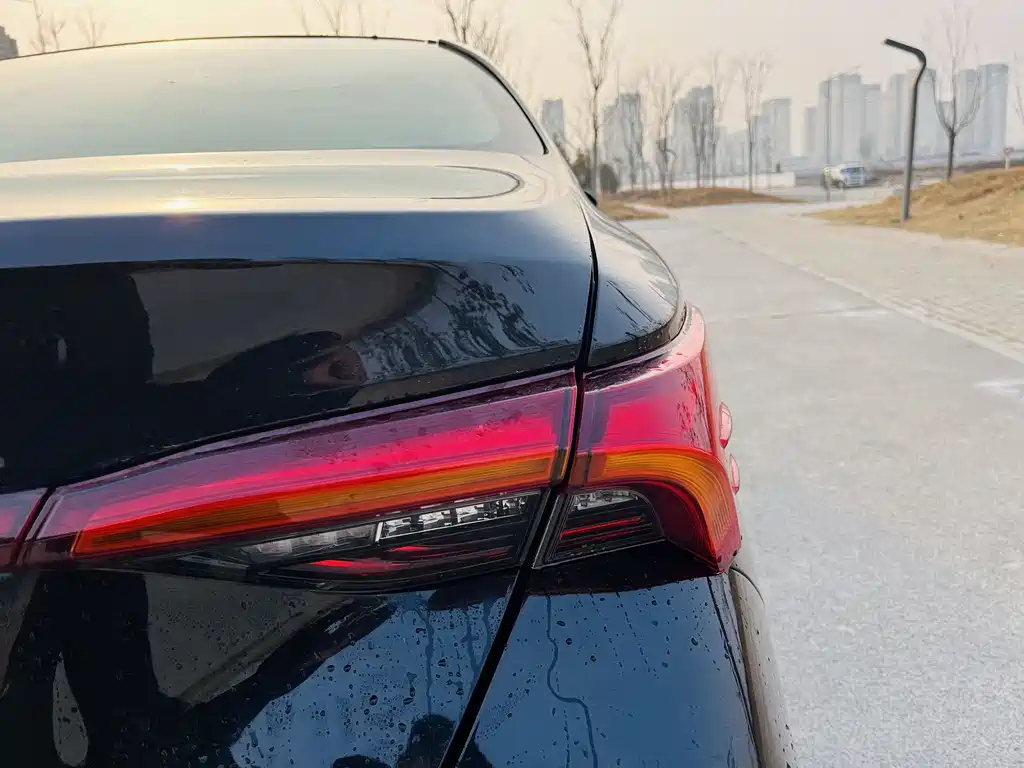 TOYOTA AVALON 2021
